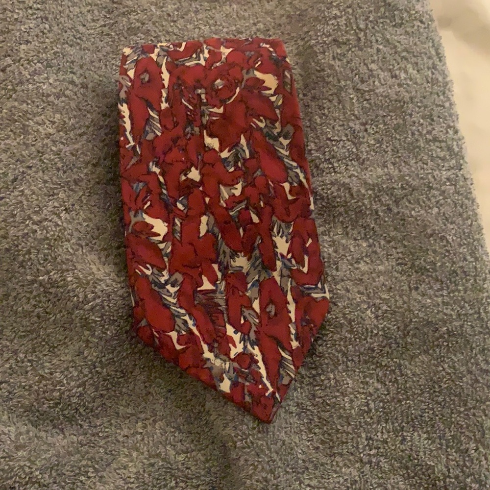 Red Patterned Tie